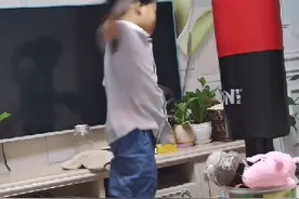 陪儿子练拳击视频封面