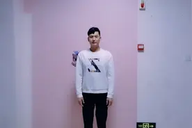 一个动作瘦全身，每天抖动5分钟，排出体内湿气，抖掉身上赘肉