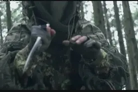 重生：神秘杀手一把军用铲，一路碾压十几名特种兵，快如闪电视频封面