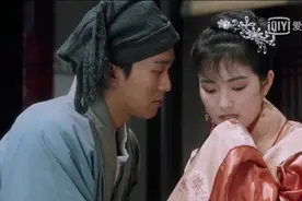 唐伯虎和管家都偷偷画秋香。大家说谁画的比较好看视频封面