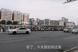 实拍广东紧挨广西的县城，非常繁华，广西和广东的差距真的很大视频封面