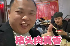 送礼物一定要有特色，初次见面送什么，陈哥的礼物你们一定知道