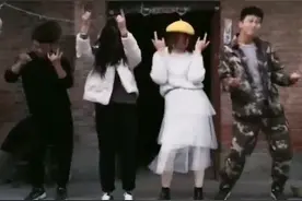 快手四大网红十万粉丝，谁愿意认识认识视频封面