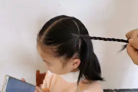 轻松几步就搞定的可爱儿童发型，爱心双马尾，简单好看视频封面