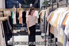 黑色阔腿裤的两种不同搭配，搭配粉色上衣时尚减龄遮肉