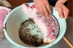 一块二刀肉，做个四川家常暴腌肉，一个星期以后开吃，有要来的吗