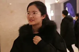 女生约会时都会主动带什么？妹子害羞说出，真开放