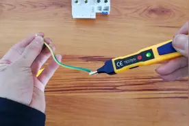 新款电笔的使用方法，老电工两分钟教会你……