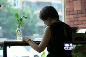 丈夫沉迷赌博输光车子房子，看妻子是怎么做的？