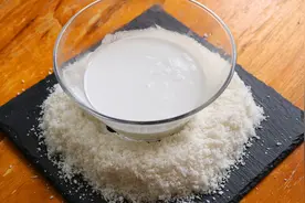 一个椰子，两种吃法，学会后，椰汁椰蓉都不用出去买了