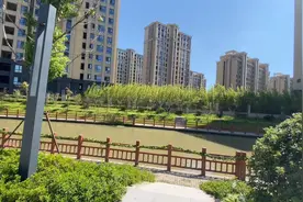 上海独栋商业别墅，临河，超大花园，不限购，带装修，总价570米视频封面