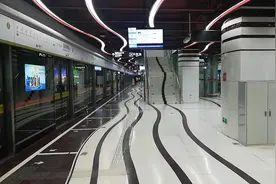 实拍广州13号线南海神庙站，人最少的站，来看看是不是真的视频封面