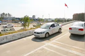 驾校每考过一个学员，教练能拿多少提成？原来他们也挺不容易视频封面