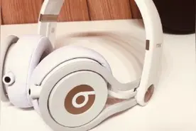 原魔声魔音分家后的beats mixr混音师国行开箱评测早...视频封面