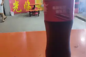 饮82年可乐