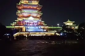 南昌滕王阁大型灯光秀，国庆中秋双节可以看看，很漂亮很震撼视频封面