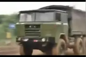 军人考驾照，驾校教练直接看懵了！视频封面