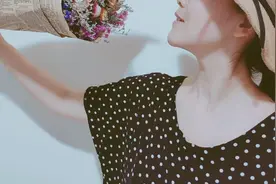 秒变裁缝，夏天基础款，简单的落肩袖连衣裙，好穿好搭配