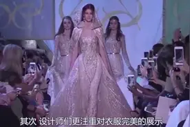 女模特走秀时，为什么都不让穿内衣呢？背后的原因让人难以启齿！