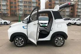 长安新能源汽车，两门两座很时尚，能跑200公里卖3.98万，怎么样视频封面