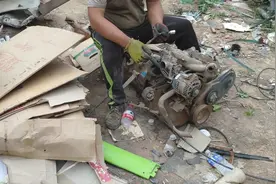 几十元收的面包车发动机，准备当废铁卖发现不对，细看缸体乐了视频封面