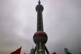 上海东方明珠，远看像一个“葫芦”一样，我们一起去看看吧！