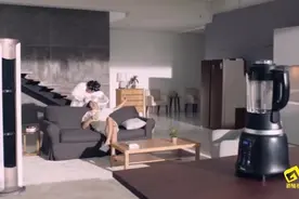 泰国天猫618创意广告，这波广告真的是神助攻，看了都想买一件视频封面