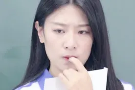 老师敲了三下我的桌子，是想告诉我什么神秘的讯息吗！视频封面