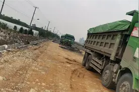 都说深圳开渣土车规矩多，今天来说说杭州，杭州开工程车注意事项视频封面