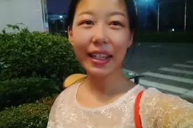 工厂打工认识三个月闪婚，每天晚上接我下班，不知道能坚持多久视频封面