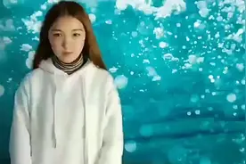 妈妈让宝宝模仿爸爸喝多，接下来小情人的动作，妈妈直接笑喷了视频封面