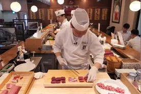 日本大厨金枪鱼刺身拼盘(大腹，中腹，赤身)，看着太有食欲啦！视频封面