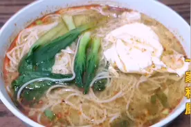 5分钟一碗快餐面，简单易做，好吃营养，上班族收藏了