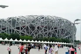 80后米粉去水立方参加小米CC发布会，时间还太早，去鸟巢附近转转