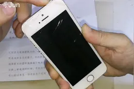 iPhoneSE换电池后反复重启，拆电池的时候把这里扣掉了一定要注意视频封面