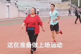 涛哥参加1000米体能测试，五分四十秒达标，你认为他能达标吗？