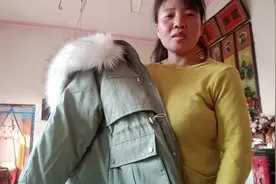 珊珊在实体店买的衣服和网上的对比直呼:上当了视频封面