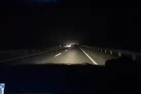 泉南高速白天堵的要命，晚上就是我家的视频封面
