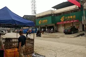 小镇快递网点好搞，一条短信自己拿，没有差评，知道怎么加盟的吗