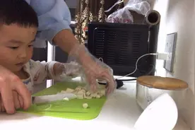 拉拉用红枣薏米绿豆红豆山药5种食材自制杂粮粥一次能吃一大碗