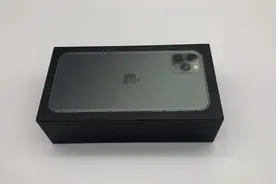 八千多买的全新苹果，不到一个星期就卖了，原因是因为有瑕疵！视频封面