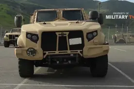 美军新一代军车，其优越的性能让悍马都汗颜。视频封面