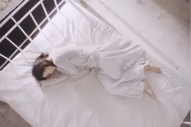 当世界突然时间停止、失重状态，该怎么办才好