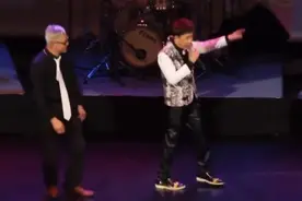 尹光《少理啊爸》经典搞笑，笑到你肚抽筋！