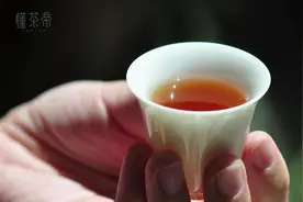 茶汤上油油的是怎么回事？是品质问题吗？视频封面