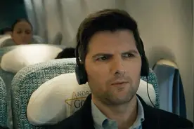 男子在10月15日10点15分，登上1015号航班，发现机上有个可怕规律