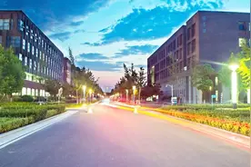 实拍南京大学，江苏最好的大学，校园真漂亮视频封面