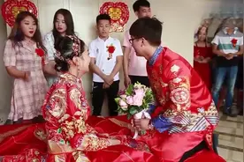 辽宁的婚礼这样子的，说说你们结婚的场景怎么样的？视频封面