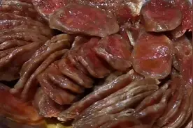 腊肠新做法，微波炉来烹饪。