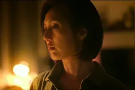 杨千嬅16年前的《处处吻》再次爆红，这是我听过最好听的粤语歌视频封面